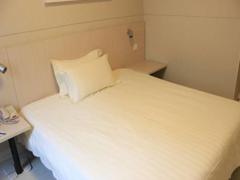 Jinjiang Inn Shenyang Zhongshan Square Medical University First Hospital Екстериор снимка